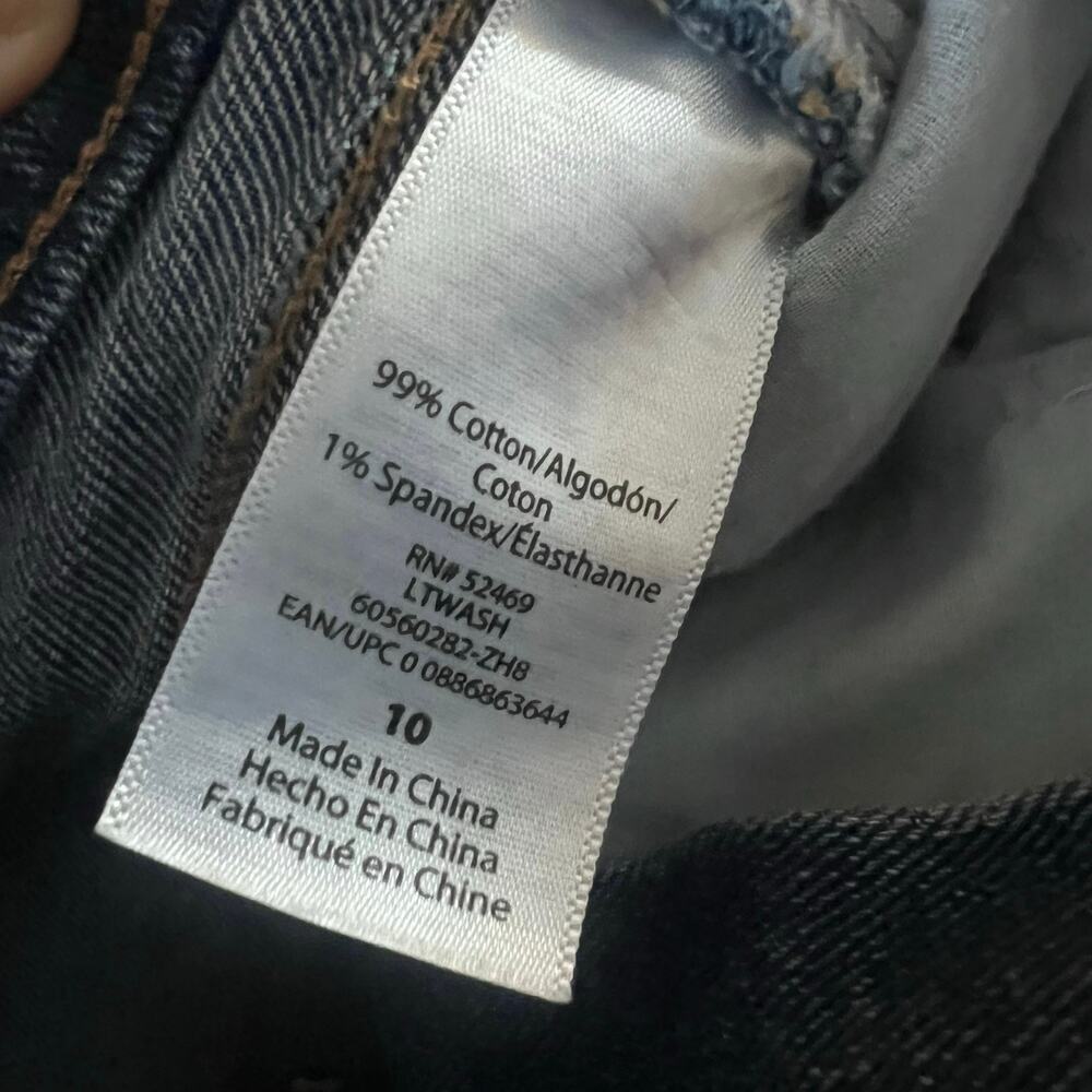 Sofia Jeans by Sofia Vergara Shorts, Raw Edge, Light Wash | 10 - Picture 4 of 4